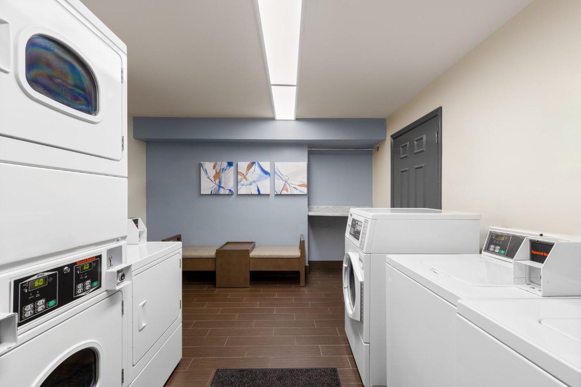 Candlewood Suites St Louis St Charles By Ihg Saint Charles Exterior foto